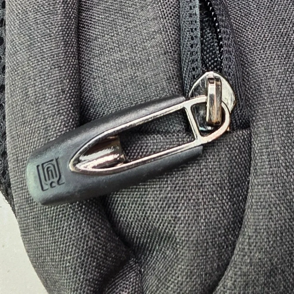 Bruno Cavalli Laptop Backpack‎ Gray Heather USB Charging Port Travel Work Bag P4